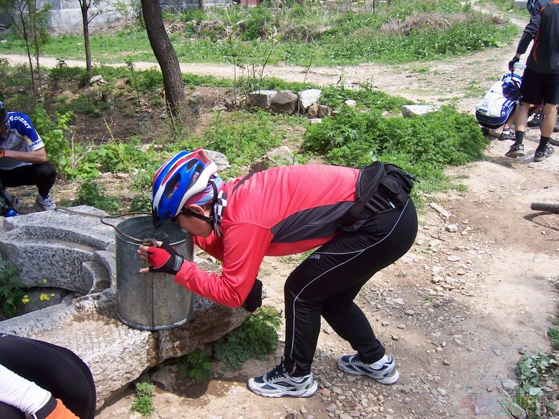 先喝饱再说